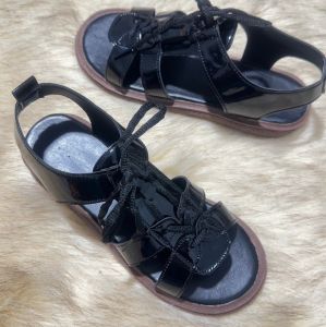 [Giá hủy diệt] Dép sandan học sinh đế dẻo xịn dây buộc cho học sinh  mẫu mới (fom rộng)