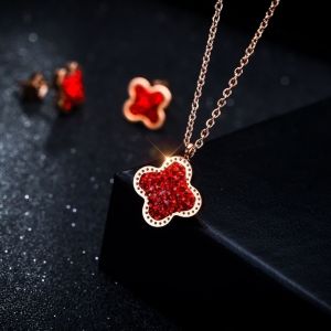 good 999 jewelry titanium steel Fashion Design Double sided Clover inlaid Crystal  necklace  for women N8040