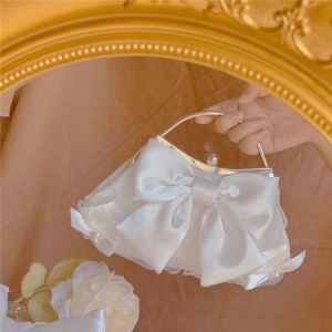Vintage Pearl Hand Holding Dinner Bag 2023 New Flower Bag Womens Banquet Bag Fairy Cross Body Handbag Small Bag