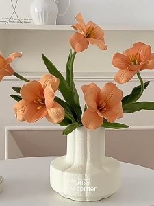 Oil Painting Style Plastic Vase Tulip Simulation Flower Vase Ornament Home Decor Pasu Bunga Plastik Hiasan Ruang Tamu