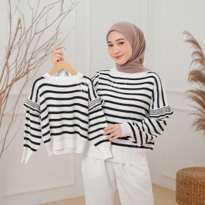 Koyu Hijab Stripe Baju Couple Ibu dan Anak