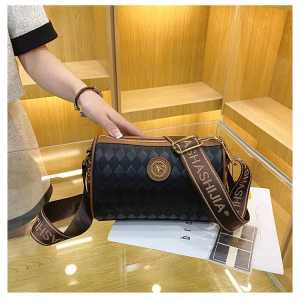 TAS SELEMPANG WANITA IMPORT / TAS SELEMPANG DAN BAHU WANITA / TAS SELEMPANG WANITA FASHION IMPORT / TAS BAHU IMPORT / SLINGBAG KEKINIAN / SLINGBAG CANTIK IMPORT