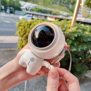 ไหม่ พัดลมคล้องคอ พลังเทอร์โบ โมเดลนักบินอวกาศ ขนาดพกพา