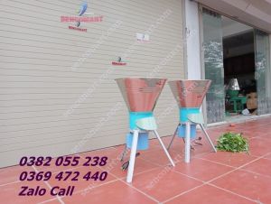 Máy băm rau lục bình rau muống cho gà vịt cá ăn phễu được làm bằng inox