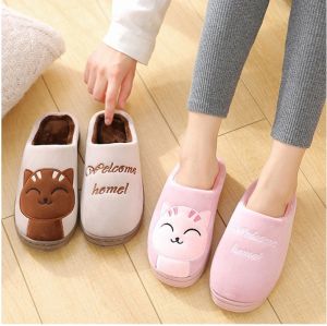 TW Selesa lelaki/wanita sandal Flat dalaman & luaran selipar kasual tidak tergelincir biasa (Comfortable Men/Women Flat Sandals indoor & outdoor Casual Slippers Non-slip Regular Fit)