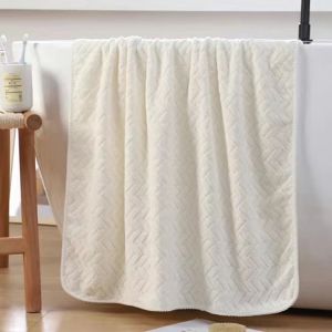 ผ้าเช็ดตัว ความสะอาดและความอ่อนนุ่ม เนื้อผ้าดี แห้งเร็ว ขนาด 140x70 ซม MJ16