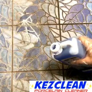 Pembersih kerak lantai keramik toilet kamar mandi dan jamur kaca Kezclean 500ml