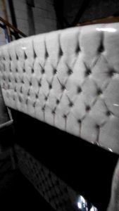 DIVAN DIPAN TEMPAT TIDUR SANDARAN JAGUAR+SANDARAN TANGAN BELUDRU FULL KANCING