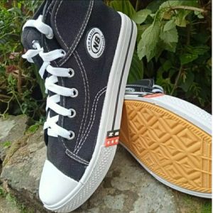 SEPATU SEKOLAH N/B IMPORT SEPATU SEKOLAH SDSMPSMA PRODUK TERLARIS