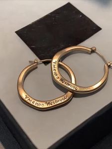 Queen Mothers Letter Earrings 5 New trendy bronze-colored earrings nickel-free and cadmium-free with a high-end feel small-style earrings elf ear studs