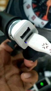 charger hp universal socket ligter bisa di pasang di mobil atau motor kualitas terbaik harga terendah bagi awet tebal alat wajib bagi setiap graber ojeker traveler