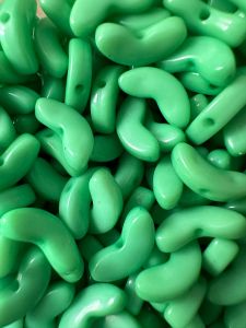 100 Pcs Cute Green Leaf Beads (10x18 mm) for DIY beading crafts accessories Projects