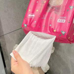Khăn lau đa năng Khăn lau tay gấu dâu Losto túi 200 tờ chất khăn mềm mịn an toàn cho mọi loại da