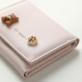 MINISO Dompet Wanita Women Trifold Wallet Beruang Lucu Sederhana Dan Bergaya PU Tahan. 