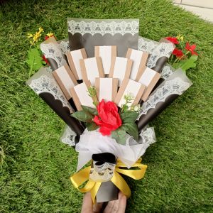 Buket Snack Kosongan Praktis Tinggal Tempel Saja / Buket Snack Kopi Coklat Foto Polaroid / Hadiah Ulang Tahun Wisuda