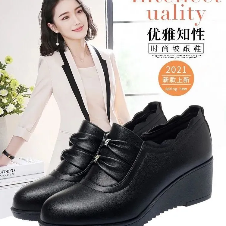 High-quality Non-slip Wear-resistant Women's Shoes Wedge Heel Soft-soled  Casual Shoes Long-term Standing Without Tired Feet Work Shoes