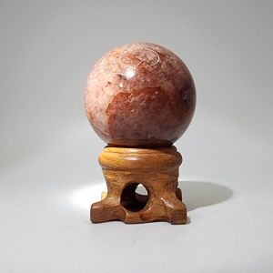 (SG Seller Ready Stocks) Natural Hematoid (Fire) Quartz Ball with Rainbow 3.7+cm 天然红绞花水晶球带彩虹 3.7厘米