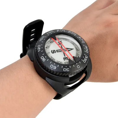 Diving CompassGlow in the Dark80M DepthPortable25° Tilt Underwater NavigationGear DiversMarine Navigation Tool