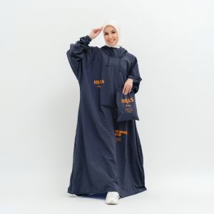Jas Hujan Gamis Muslimah Ponco Syari Zipper & Non Zipper Dewasa Bahan Kuat Dan Tebal PVC 0.18 Terdapat HoodieTersedia Warna Yang Lucu Dan Elegan Tahan Air Tahan Angin Warnanya Soft Model yang Kekinian Muat Tas 30 Liter