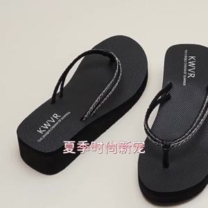 [Free Shipping] Elegant Two-Tone Flip-Flops With Sparkling Rhinestones Thick Soles That Elongate The Legs Non-Slip Versatile For Outdoor Wear WomenS Summer Sandals Comfortable