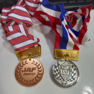 Kỷ niệm chương Nhật bản JAF AWARD trưng bày sở thích sưu tầm 2 hand