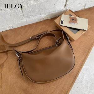 IELGY womens oblique large-capacity casual one-shoulder saddle bag