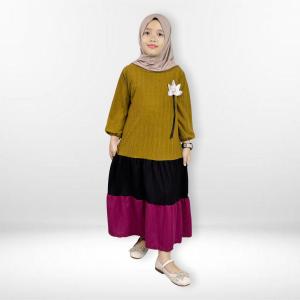 IYAMA 810 Gamis Anak Ivanka Bahan Knit Tempelan Bunga