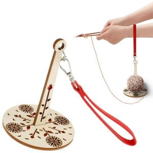 LUMINOU Wrist Strap Portable Yarn Holder Lightweight Wooden Yarn Ball Dispenser Anti-Tangle Non-Slip Grip Spinning Stand For Knitting
