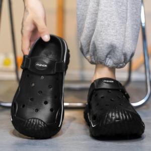 New Summer Clogs For Men Non-Slip Casual Breathable Slippers Versatile Thick-Soled CoupleS Beach Outdoor Closed-Toe Sandals