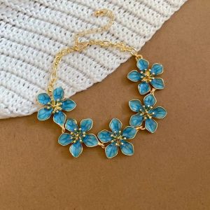 J9YXDU Floral Jewelry Five-leaf Flower Bracelet Fashion Pink Dripping Hand Chain Trendy Alloy Dripping Flower Bracelet Summer Vacation Style