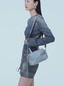 GR0TT0 个 le26 New Year WEEKEND TOTE tote bag commuter handbag crossbody bag min