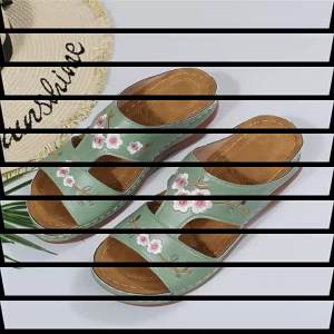 New WomenS Spring Large-Size Stitched Solid Color Round-Toe Peep-Toe Wedge Sandals In Stock