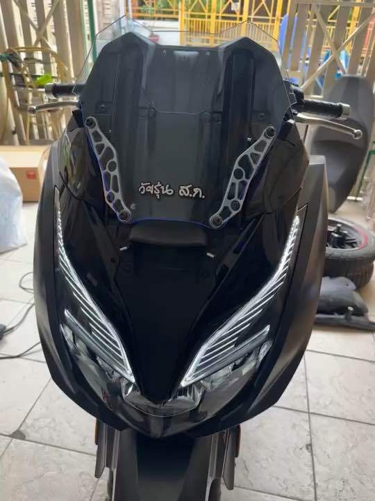 ชุดไฟหน้าForza300,350 พร้อมไฟเลี้ยวในโคม ของแท้พร้อมส่ง