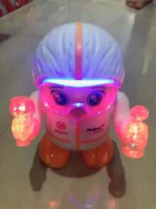 Mainan Robot Dance Medical anak
