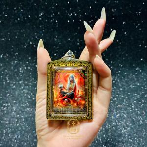 Thai Amulet 泰国楠帕亞宏派女王精选收藏护身牌 民俗工艺收藏款 随身携带包中收纳