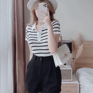 Áo len ngắn tay cổ bẻ họa tiết kẻ ngang thêu ong trẻ trung lịch sự dành cho bạn NỮ