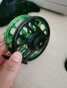 Light Weight Baitcasting Reels Fly Fishing Rod Reels Replacement Fishing Wheel Reels Outdoor Fishing Enduring