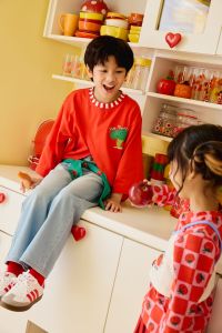 oversized Tee shirt + Baggy denim with