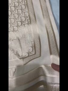 ผ้าพันคอฤดูใบไม้ผลิและฤดูร้อนแบบสองด้านสำหรับผู้หญิง ผ้าคลุมไหล่ระดับไฮเอนด์สำหรับห้องปรับอากาศ แฟชั่นหรูหราและอเนกประสงค์