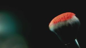 Máy làm sạch cọ trang điểm điện máy nhanh chóng và hiệu quả để làm sạch sâu tất cả các loại cọ thiết kế nhỏ gọn di động cho sử dụng tại nhà và du lịch dành cho những người yêu thích trang điểm và chuyên gia