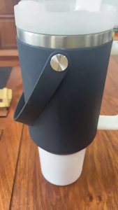 Silicone Water Bottle Sleeve with Handle Carriers Bag Accessory Silicone Sleeve Protective Cover Cup Protective Sleeve