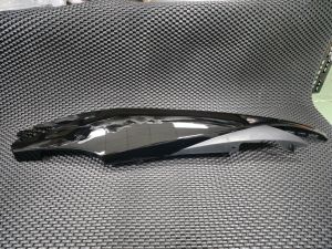 Ốp sườn sau TRÁI Exciter 135 2005-2010 màu đen chính hãng