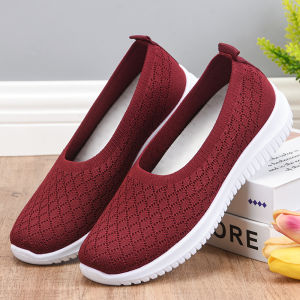 Women Flat Shoes slip on shoes for women Casual Sneaker for women Shoes Women Non-slip Soft Bottom fabric shoes walking shoes