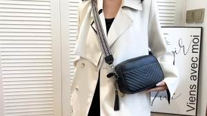 Cross-border Korean-style womens handbag made of top-grain cowhide single-shoulder crossbody bag new design with embroidered thread solid color popular style genuine leather small square bag for women