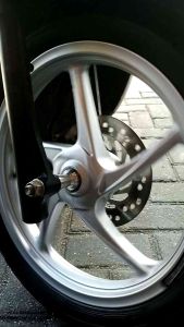 Boshing scoopy donat r12 upgrade velg r14 atau 17 dan 16