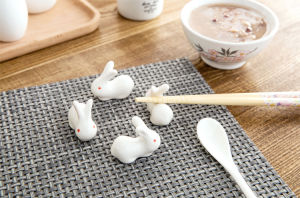[Local Stock] Set of 2 Cute White Ceramic Creative Japanese theme Rabbit Decorative Chopstick Cutlery pen holder dining table organiser