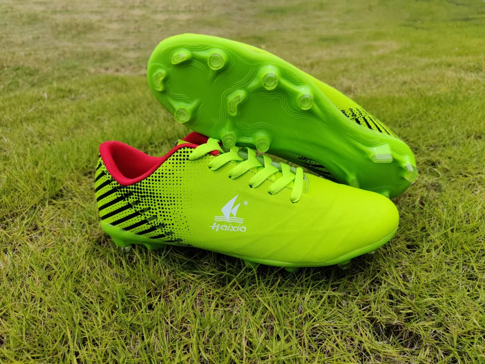 Spike best sale soccer shoes