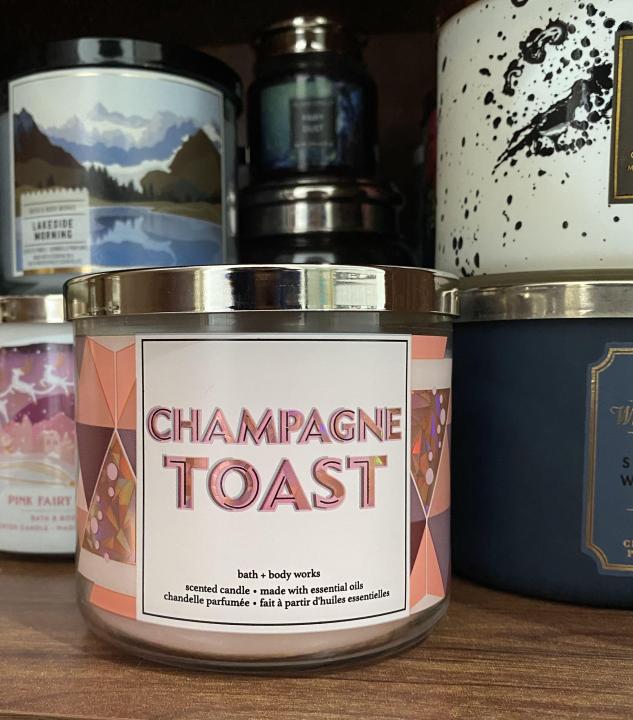 Bath & Body Works Champaign Toast Air 3Wick Scented Candle Essential