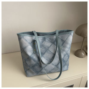 กระเป๋าขนาดใหญ่กระเป๋าสตรี 2024 ใหม่ high-end กระเป๋าผู้หญิง กระเป๋าสะพายข้าง กระเป๋าเคียง กระเป๋าใส่ไอแพท IPad bag