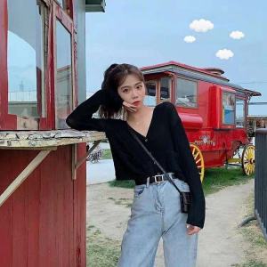 Chili_k k 0368 เสื้อสเวตเตอร์ถัก เสื้อแขนยาว เสื้อคลุมไหมพรมผ้าบางแต่งกระเป๋าสองข้าง สไตล์เก่าหลี